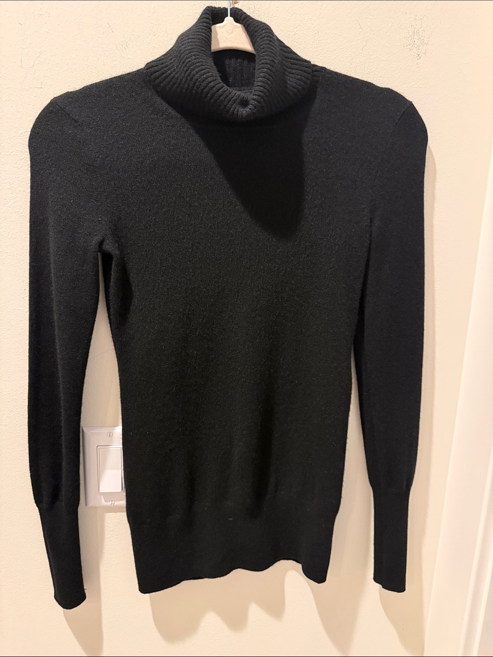 J. Crew Black Cashmere Turtleneck Slimfit Classic Sweater size XS
